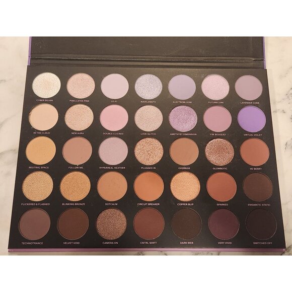 Morphe 35L Ultra Lavender Artistry Palette With 35 Shades - Picture 4 of 4